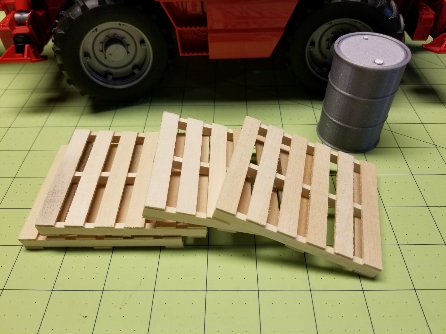 Set of 4 Miniature 1/14 Scale Wood Pallets for RC forklifts – Made in the USA