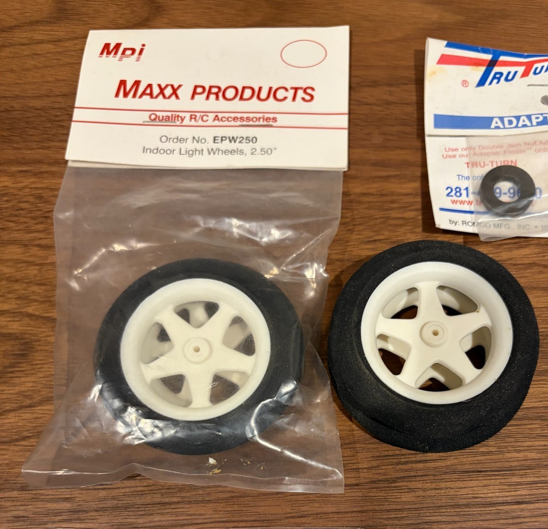 17 MISC. RC Airplane Parts LOT Great Planes Morris DU-BRO Tru-Turn MAXX SIG NOS!