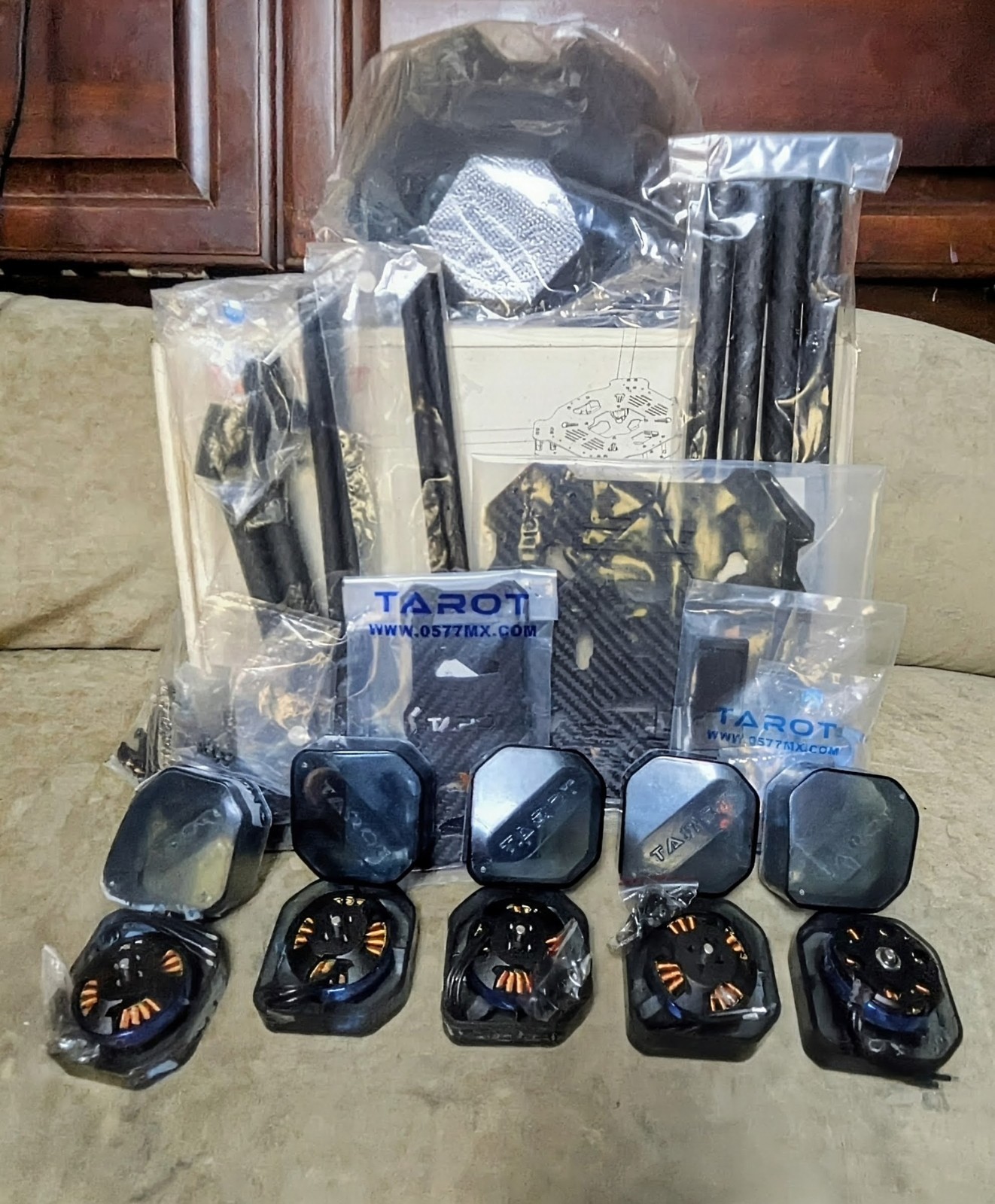 Tarot XS690 TL69A01 Drone Frame & 5-Piece Tarot 4006 620KV 4S Motor Power Combo