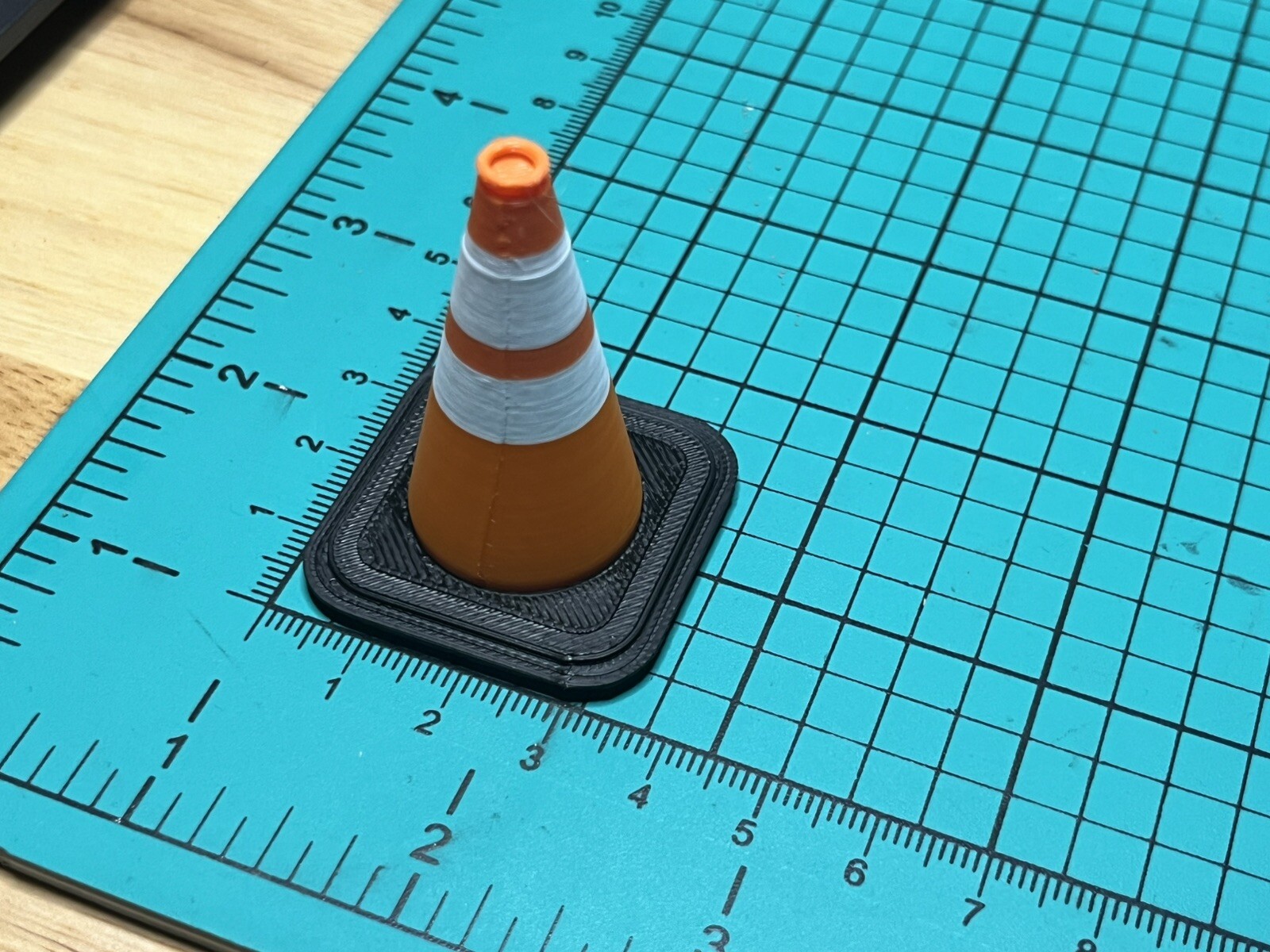 1/10 Traffic Cones (8pcs)