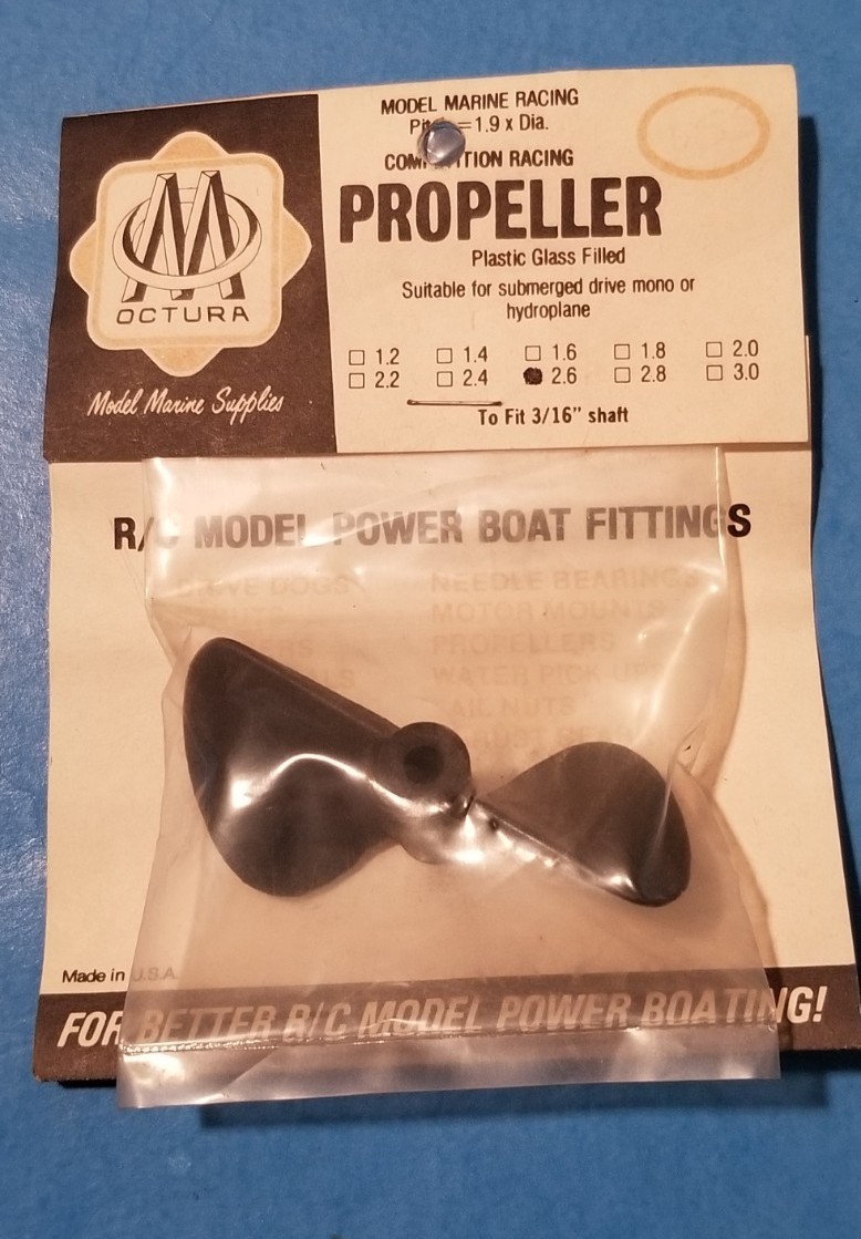 OCTURA MODEL BOAT PROPELLER 2.6 Plastic Glass Filled 3/16″ Shaft