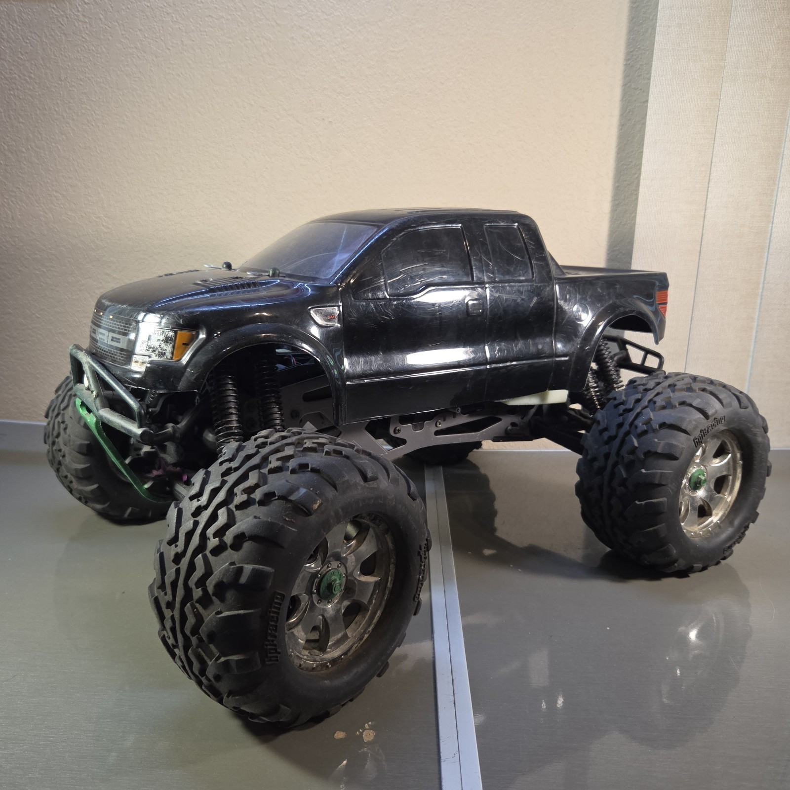 Hpi Savage With A Mach .26 nitro Engine. (No Radio) Parts Or Repair.