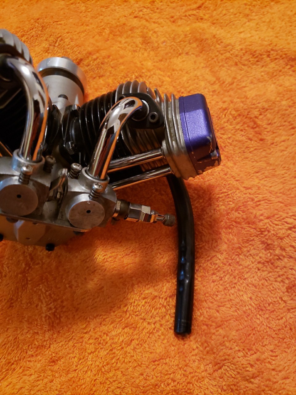 ENYA Engine – ENYA VT 240 – V TWIN 4C Motor VT240 – Nice – Purple Cap – KIK25