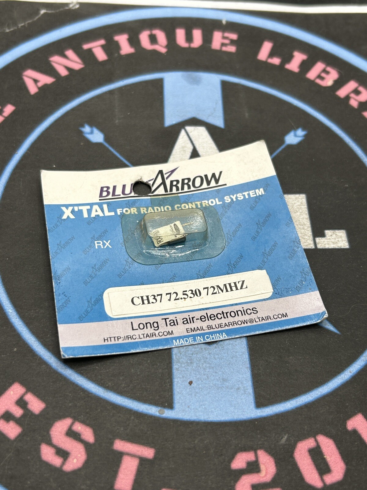 Blue Arrow X’Tal / Micro Crystal. Channel 37 72.530