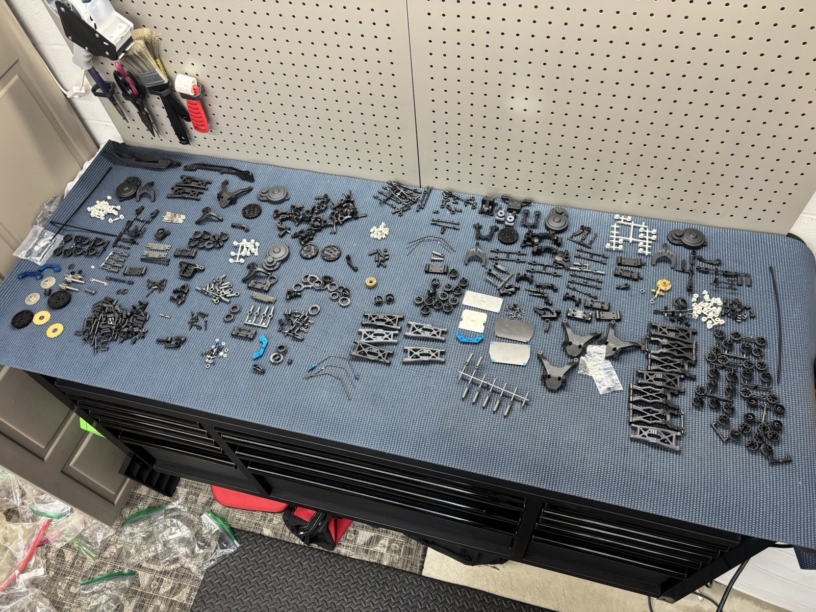 Team Associated B6/B7 Parts Lot