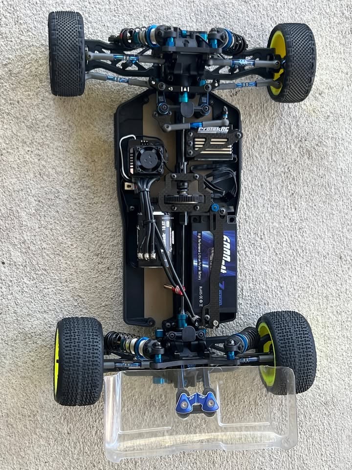 Team associated RC10B74.1