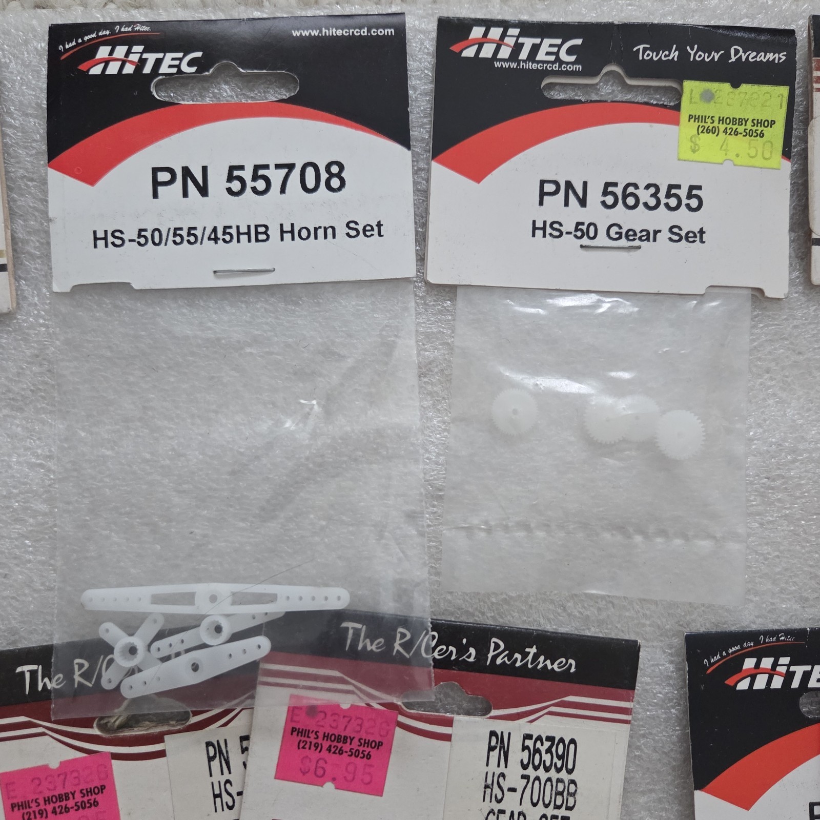 Hitec ~ 28 Item Parts Lot ~ RC Servo Replacement Gears & Arms ~ NIP NOS