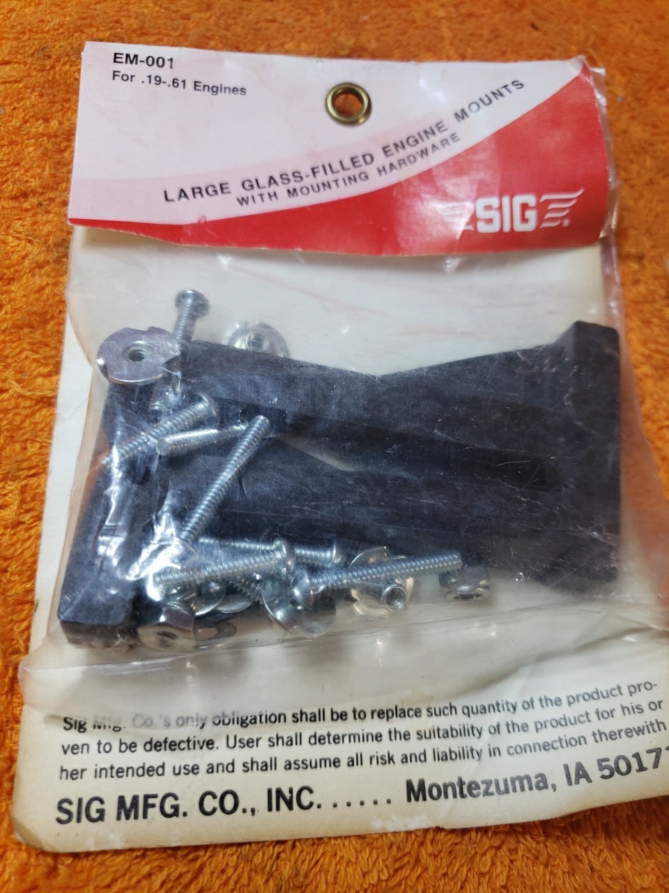 Sig products – EM001 – Large Glass Filled Engine Mount For .19 To .61 – New