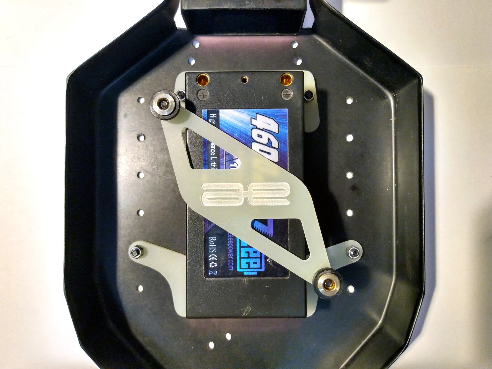 Team Associated RC10 Lipo 2s Brace Holder For Black Gold Chassis (Natural)