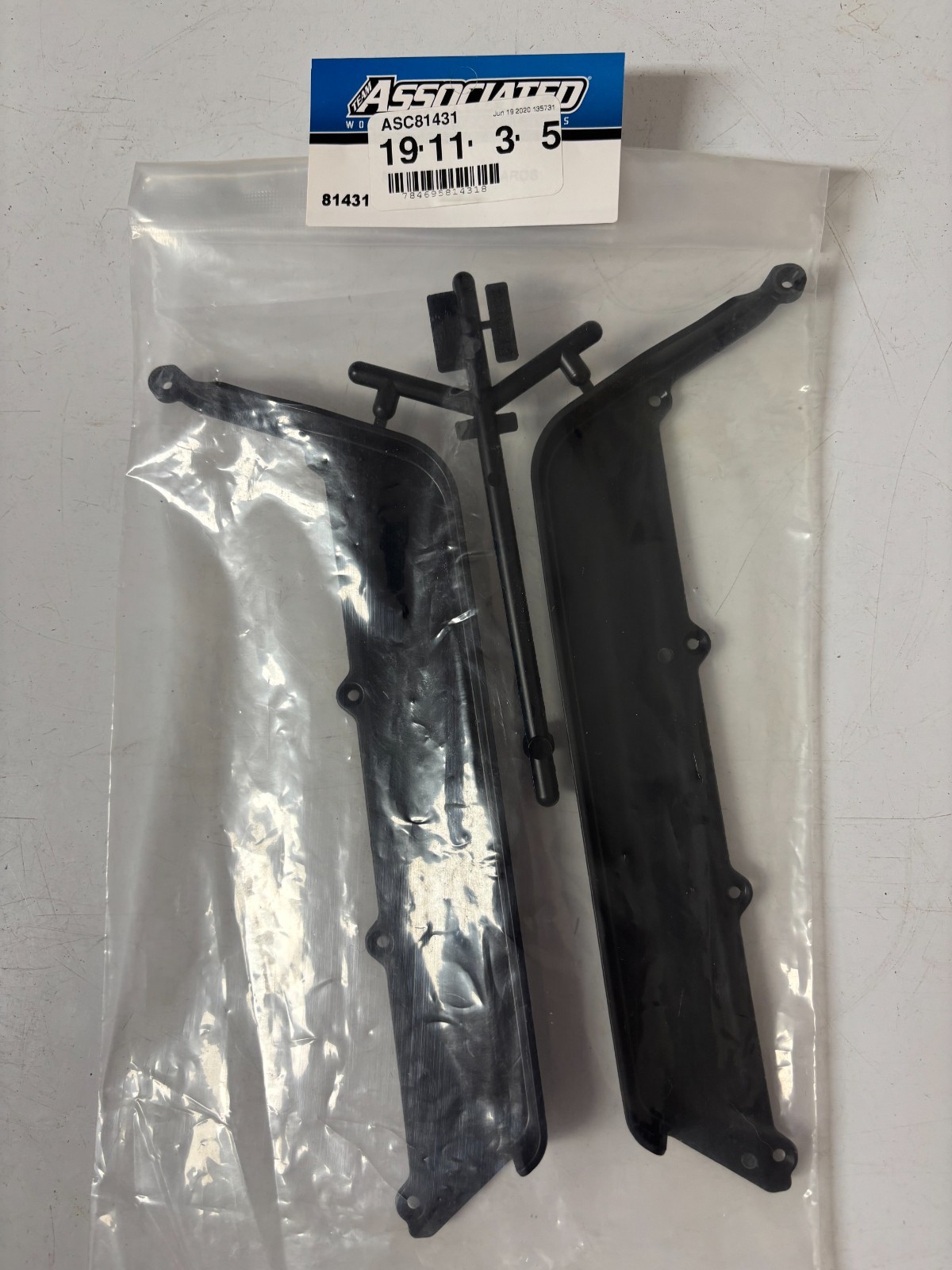 Team Associated Side Guards for RC8-B3.2 & RC8-T3.2, AE 81431