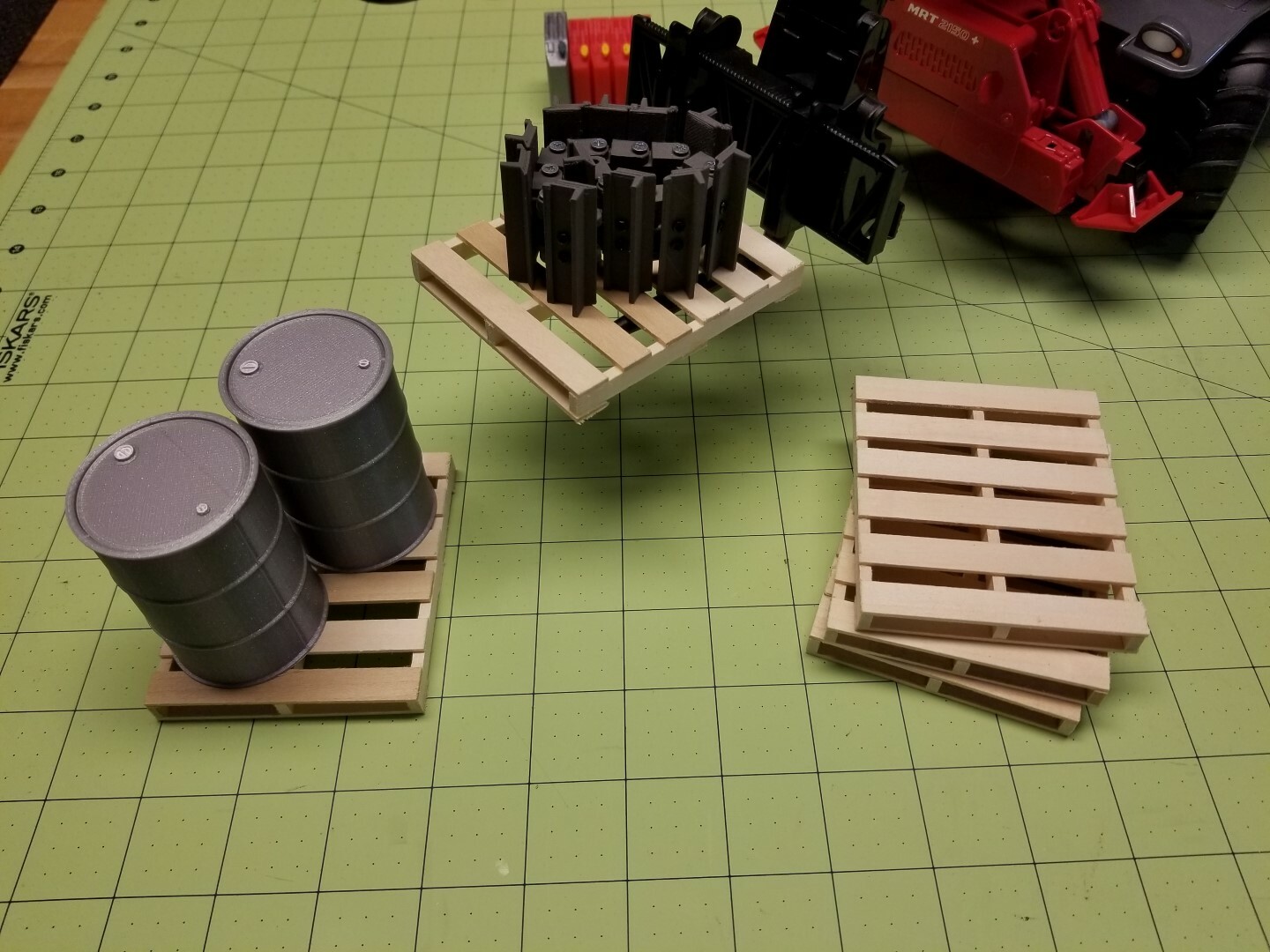 Set of 4 Miniature 1/14 Scale Wood Pallets for RC forklifts – Made in the USA