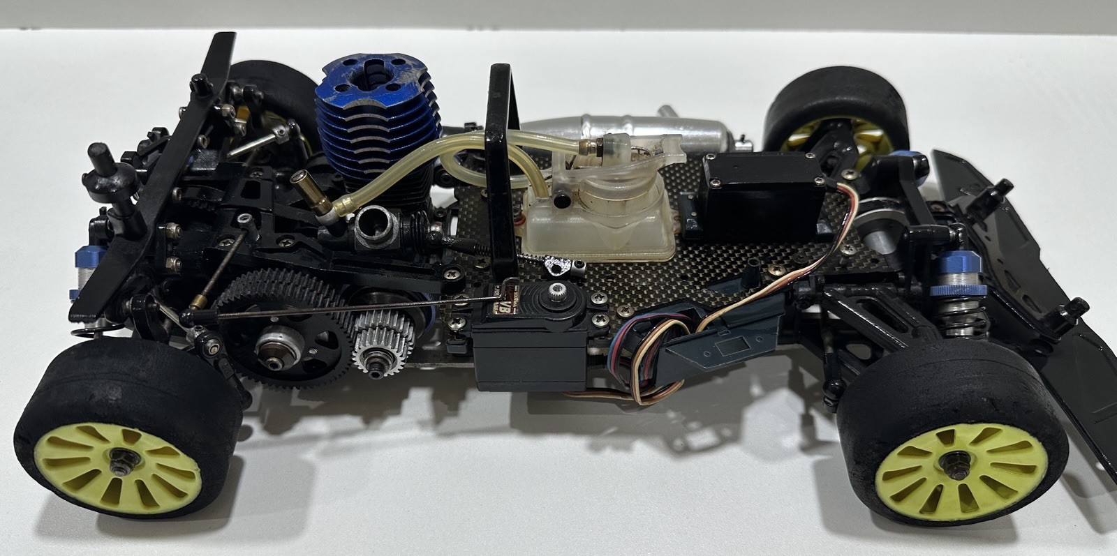 Kyosho V-One RR 4WD 1/10 Nitro On-Road Touring Car. SII, R3, R4