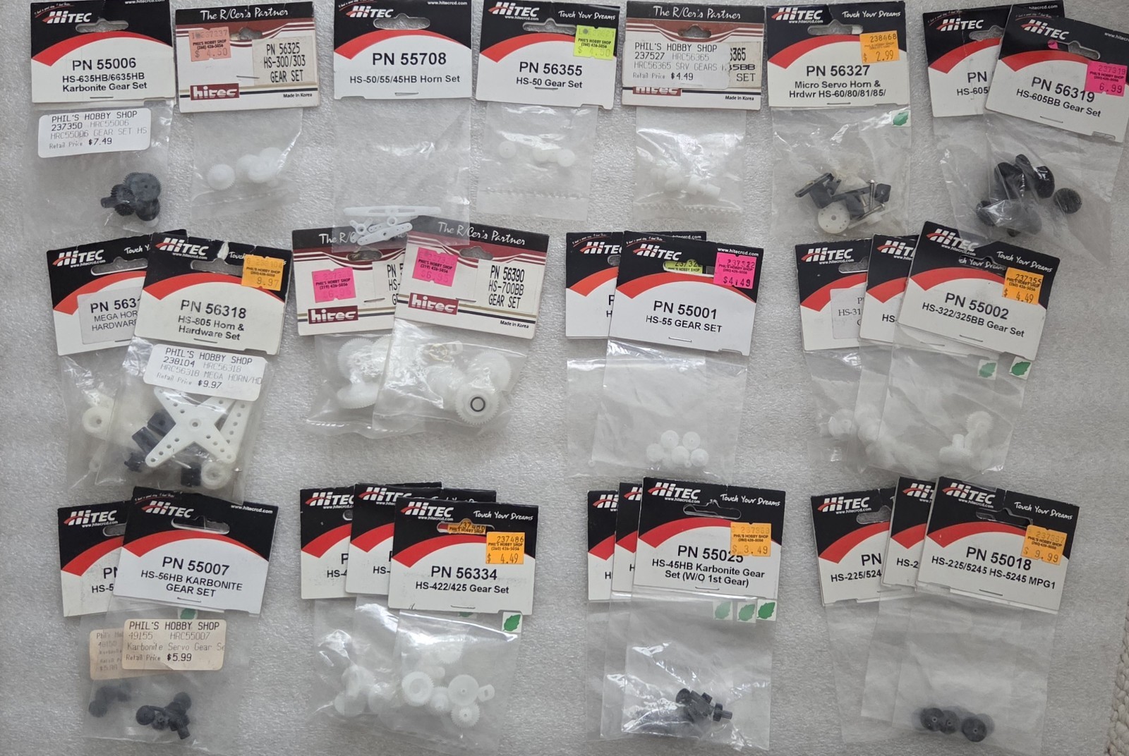 Hitec ~ 28 Item Parts Lot ~ RC Servo Replacement Gears & Arms ~ NIP NOS