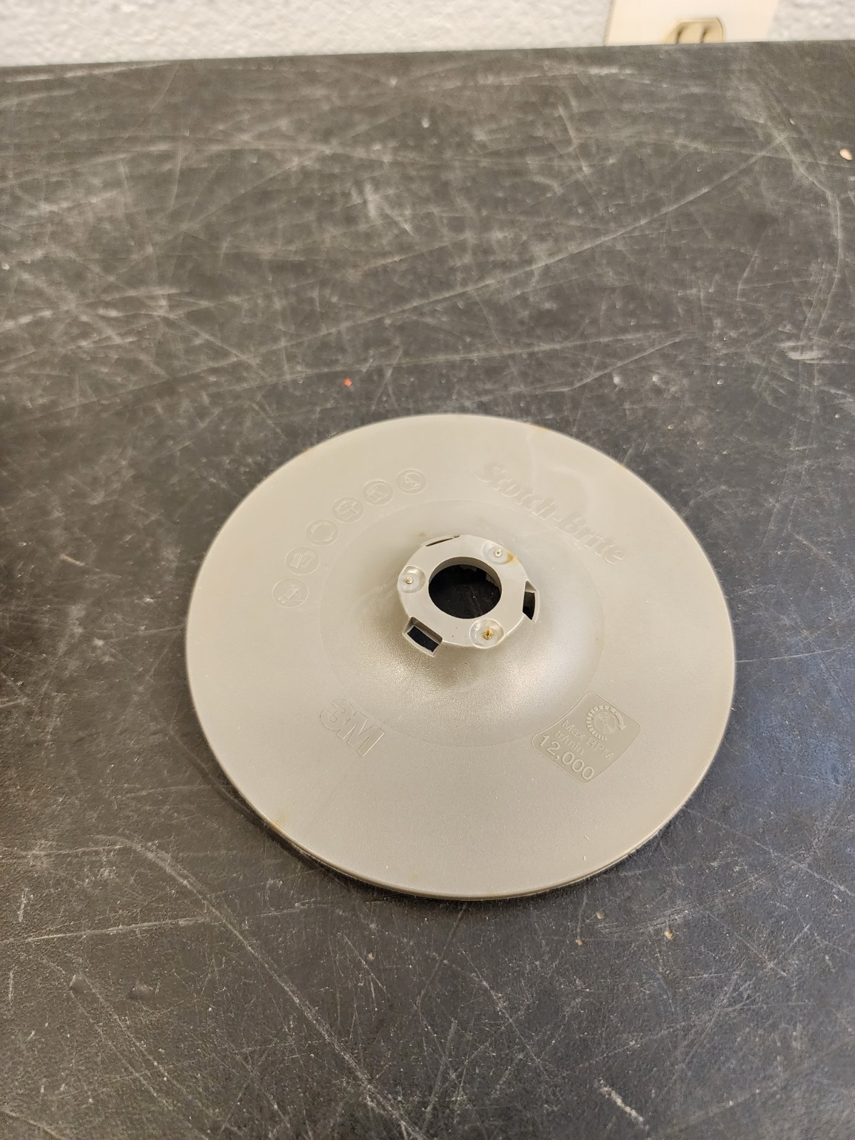 (5) Scotch-Brite Universal Surface Conditioning Back-up Pad 89871 5 in (125mm)