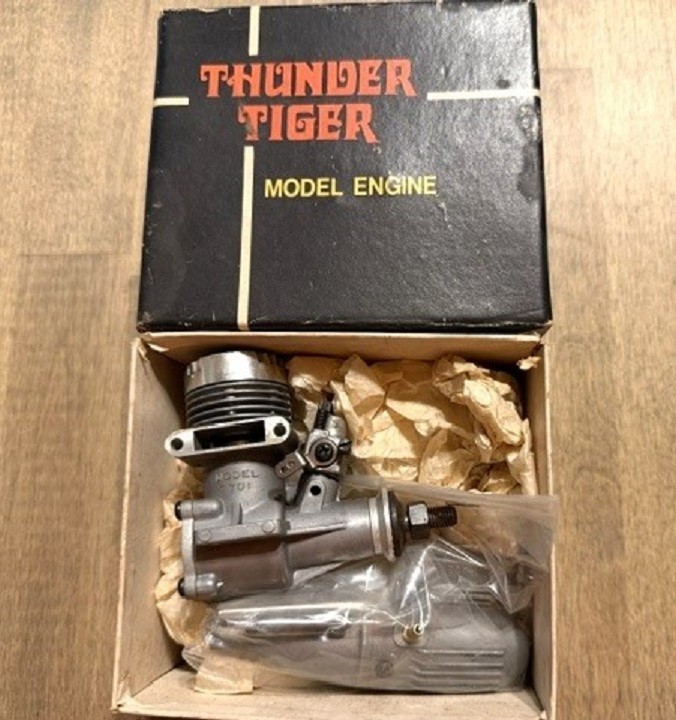 New! – Vintage Thunder Tiger Nitro/Glow Fuel 20 R/C Engine W/Muffler.
