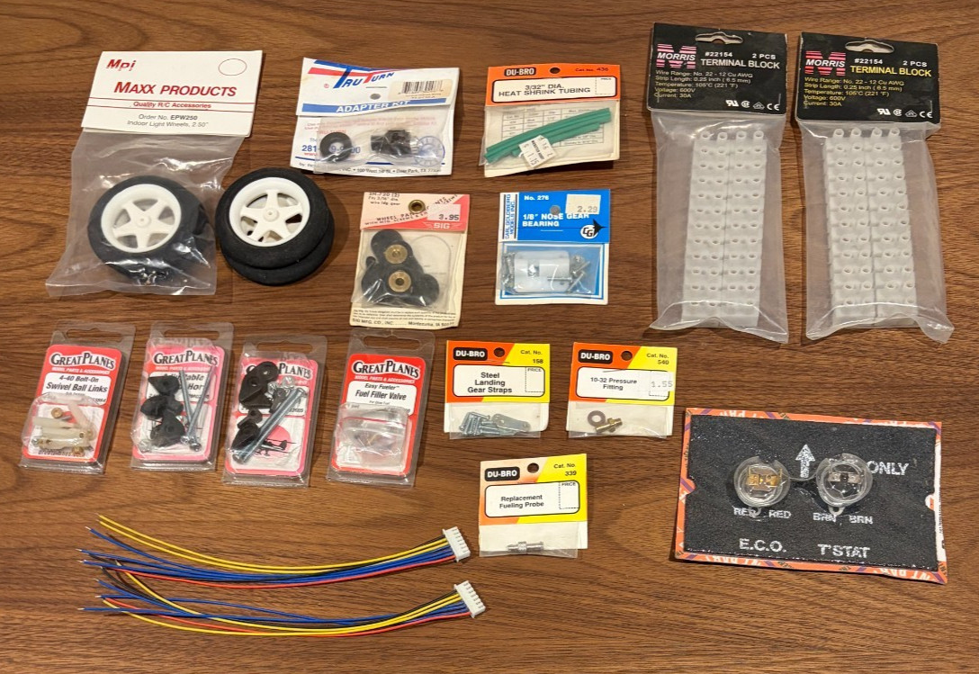 17 MISC. RC Airplane Parts LOT Great Planes Morris DU-BRO Tru-Turn MAXX SIG NOS!