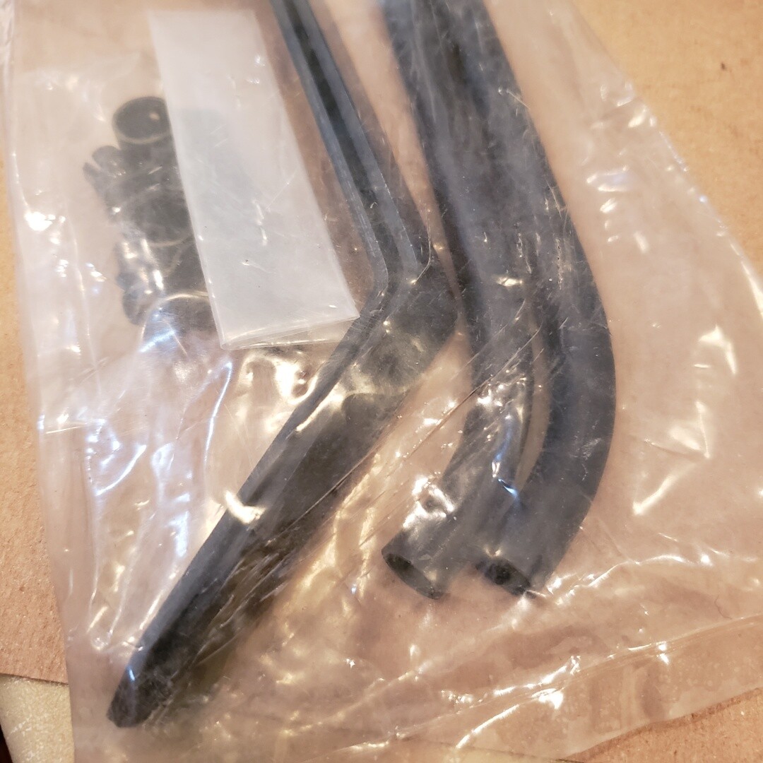 HIROBO “Shuttle” Radio Control Helicopter SE Landing Gear Assy, Part # 0402-237