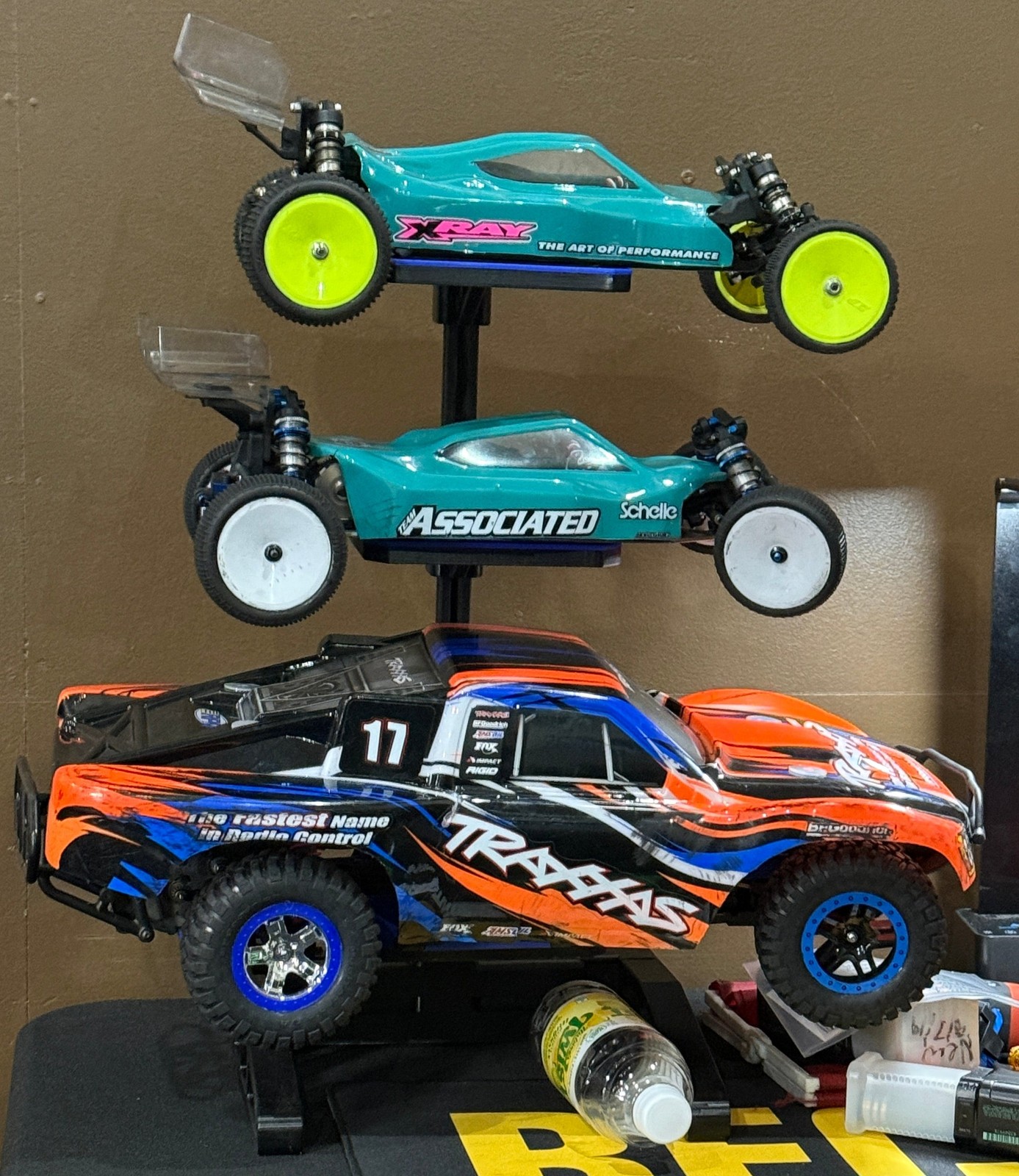 Everty Hobbies 3-Tier RC Pit Display Stand — 1:10 Scale On-Road & Off-Road