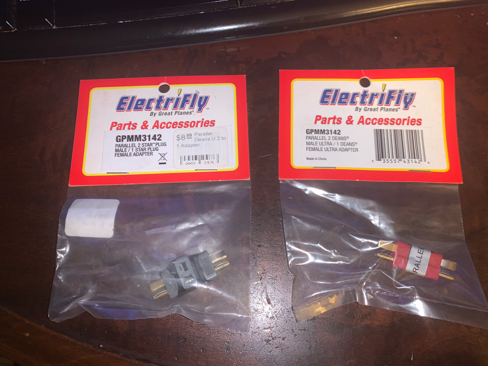 Great Planes ElectriFly GPMM3142 PAIR OF PARALLEL 2 ADAPTERS COMES AS SHOWN