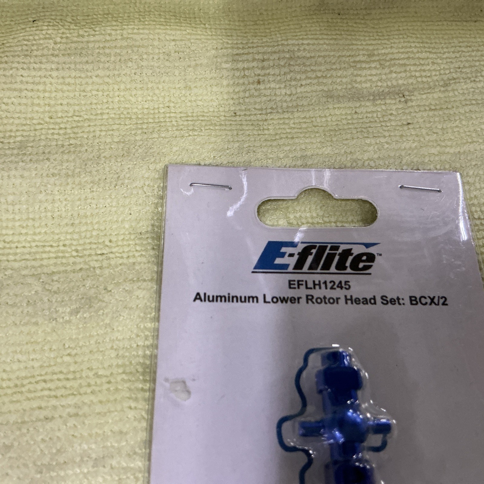 E-flite Aluminum Lower Rotor Head Set (Blue) – EFLH1245 – Ages 17+
