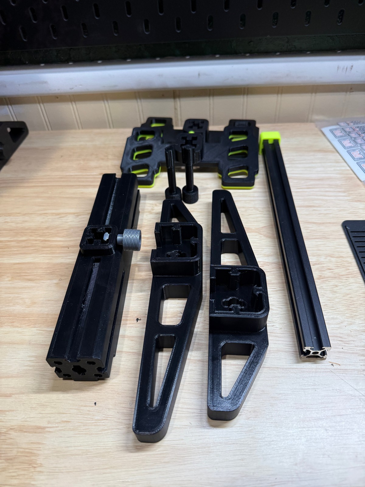 Everty Hobbies 3-Tier RC Pit Display Stand — 1:10 Scale On-Road & Off-Road