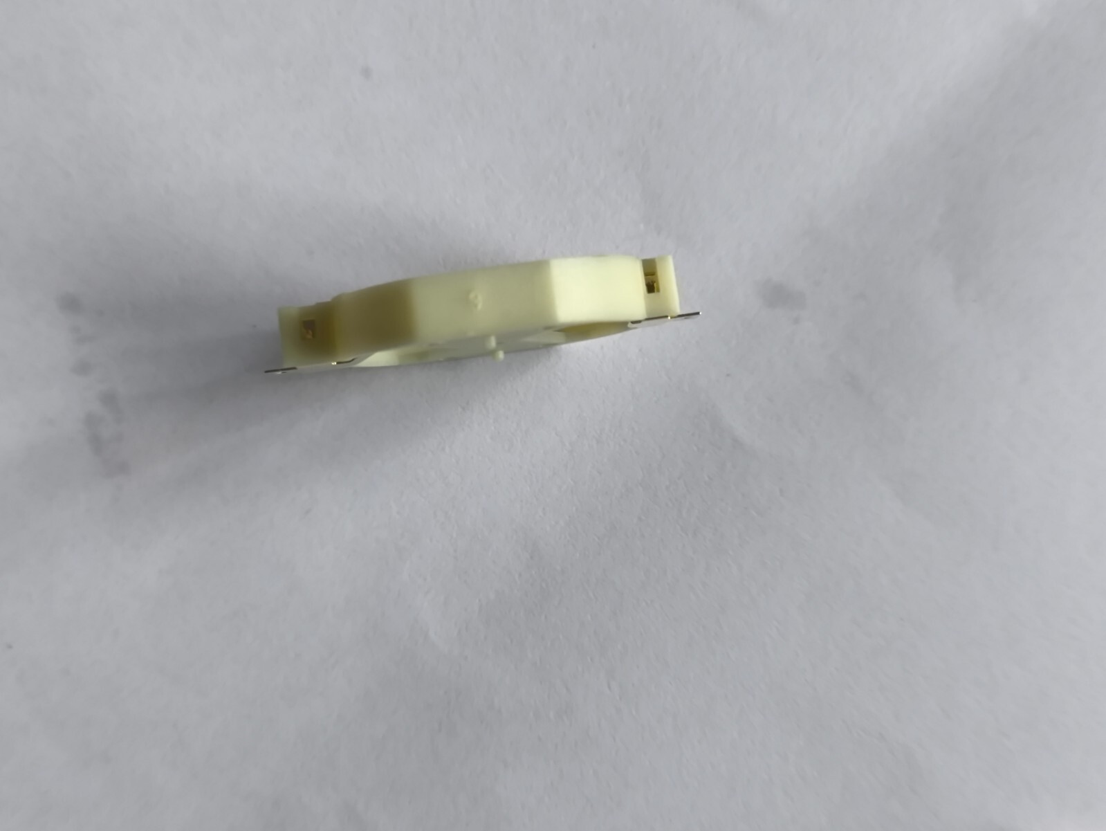 20 free shipping BS-11-B2CA001 battery base for battery :CR2032 SMD