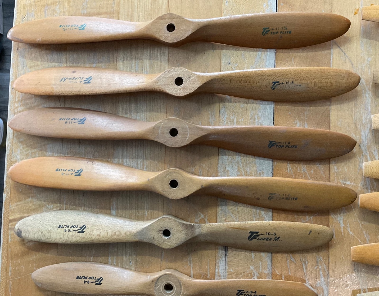 (20) VINTAGE WOOD PROPELLER LOT RC AIRCRAFT = TOP FLIGHT- REV UP- JZ ZINGER X 20