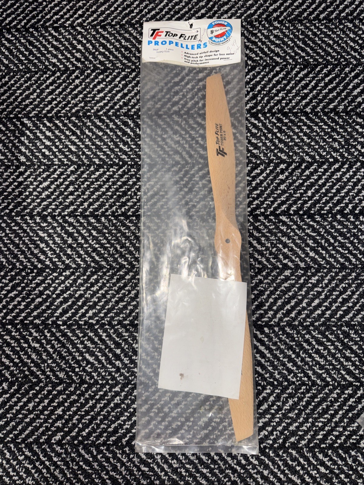 Brand New Top Flite 20×8 Wood Propeller