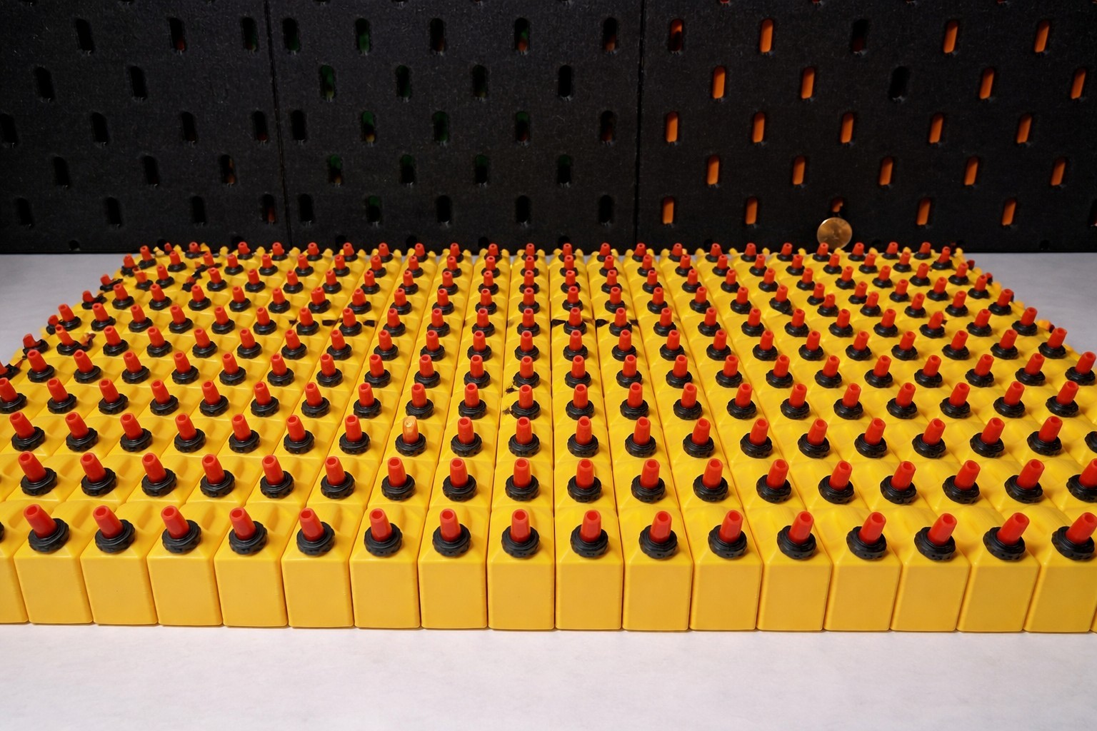 250 Pcs Miniature Diesel Cans 1/10 Scale
