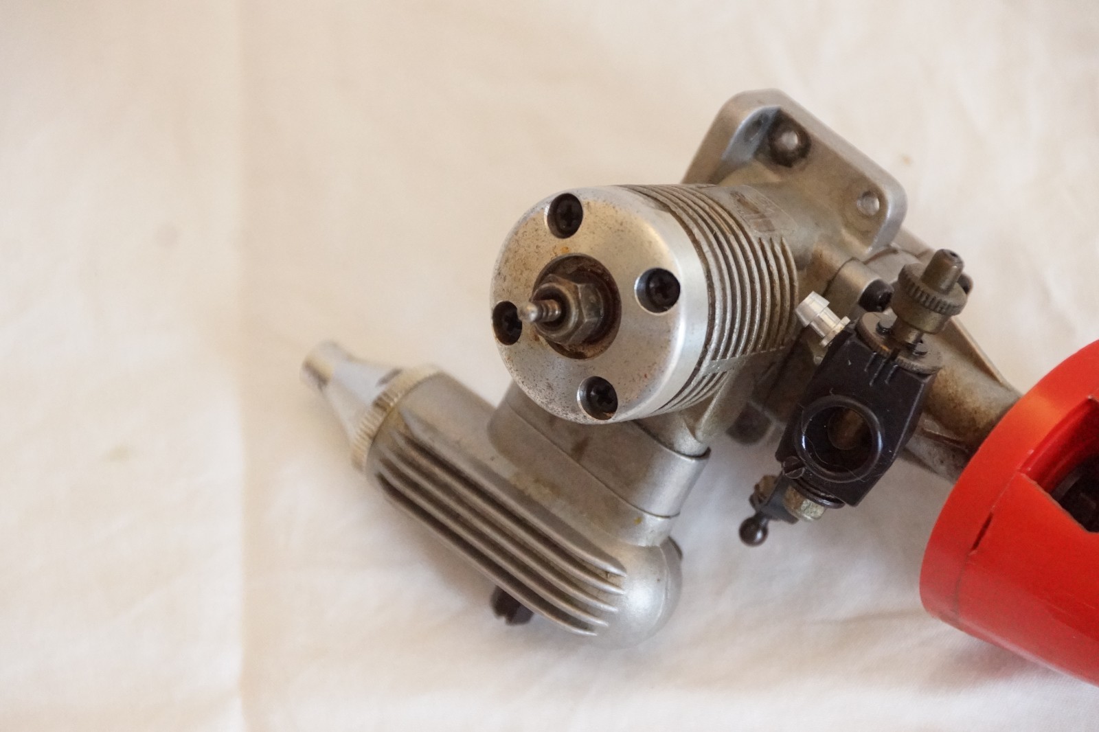 Rare HB Glow Airplane Engine – HB 15 – RC motor cat no. 1500. Made in Germany