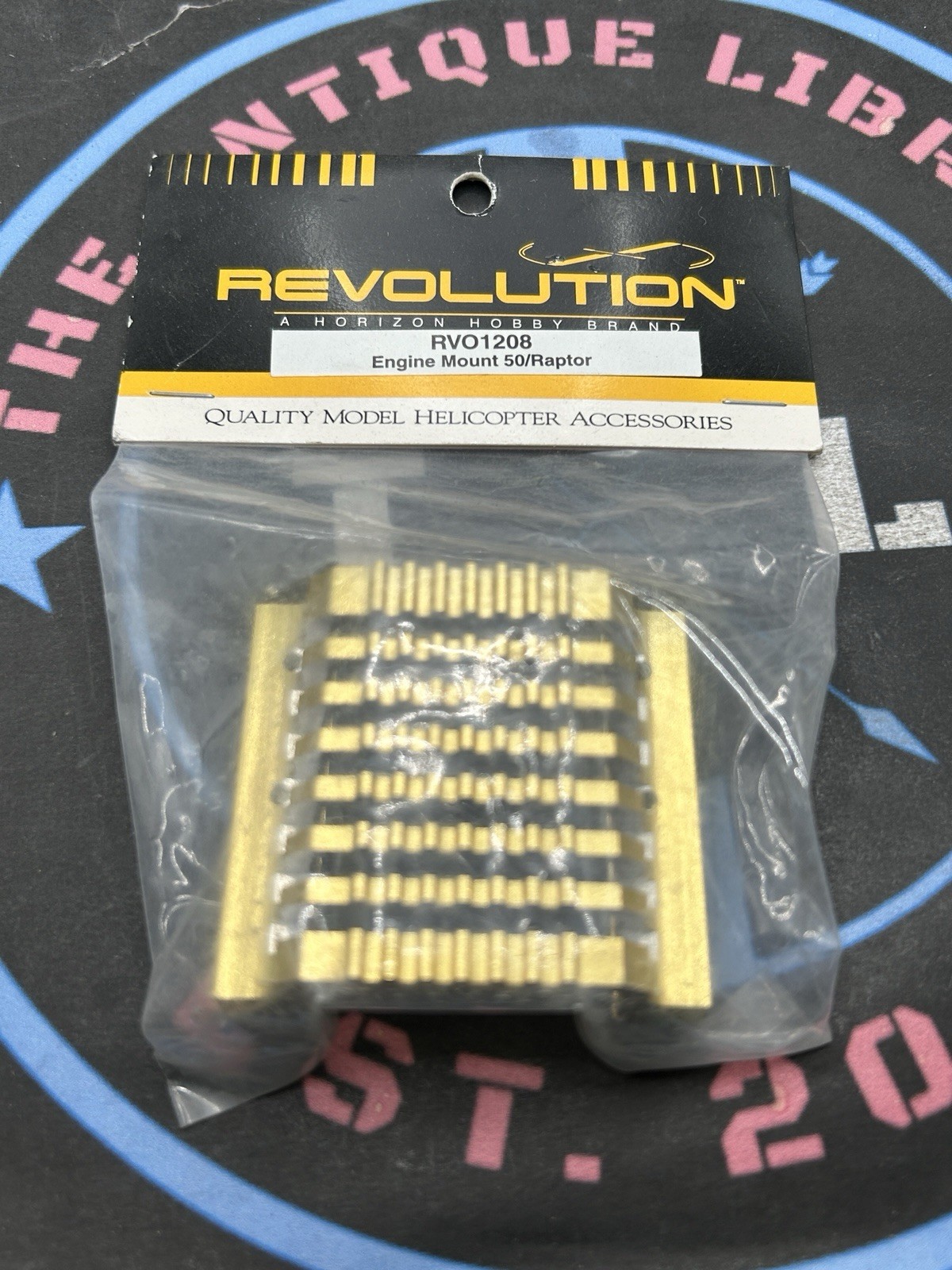Revolution. RVO1208 Engine Mount 50/Raptor