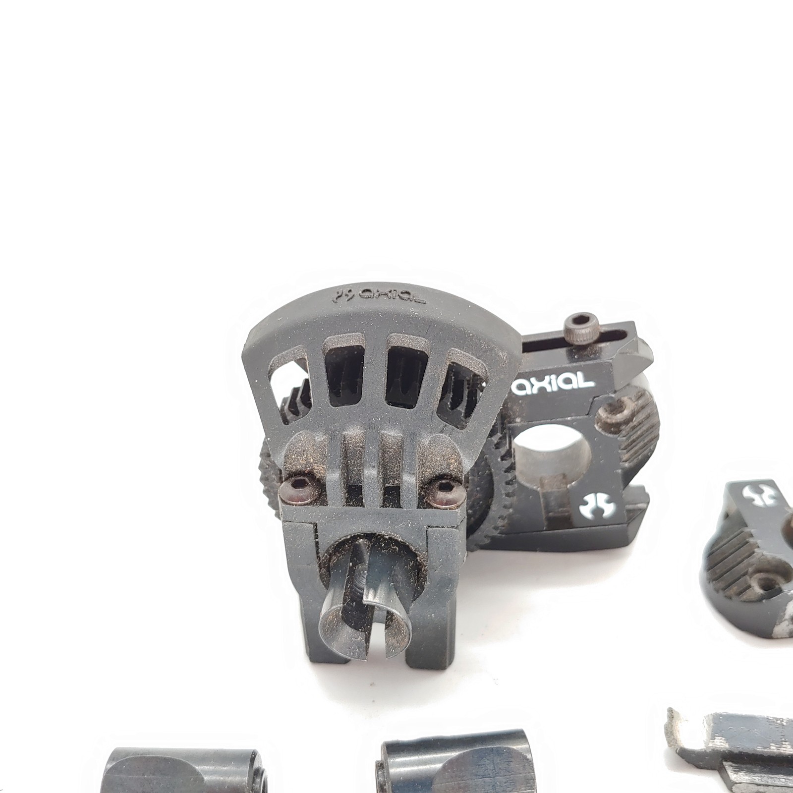 *RARE* AXIAL EXO TERRA CENTER DRIVE SPOOL / MOTOR MOUNT / DRIVESHAFT SET DIFF