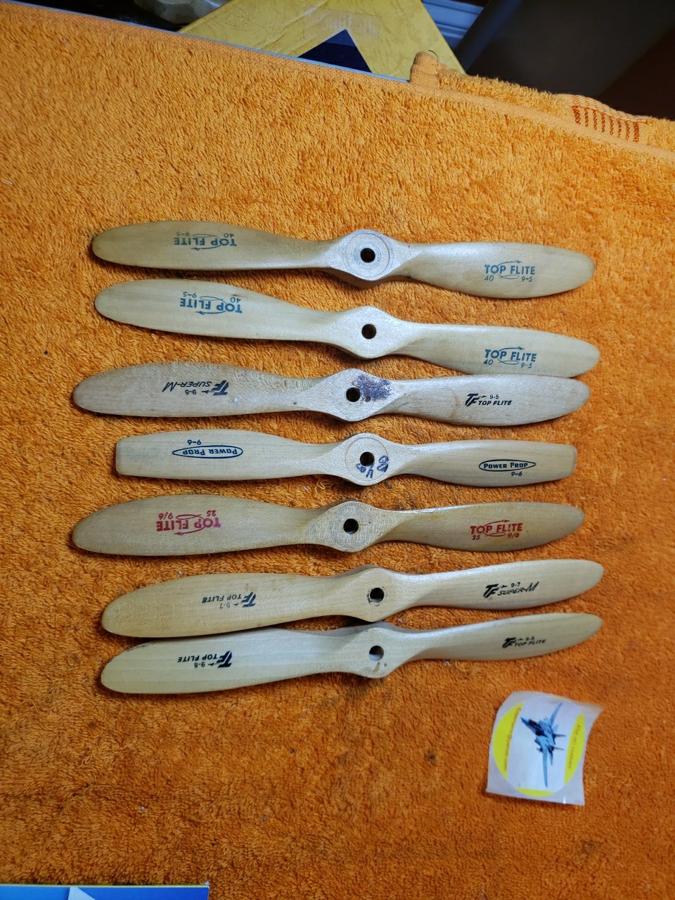 Top Flite Wood Propeller – Lot Of Seven Of Top Flite 9 Inch Props
