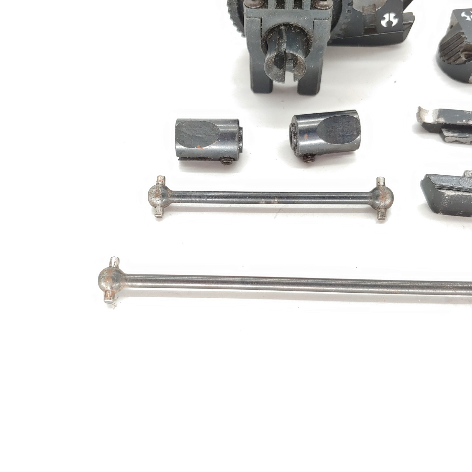 *RARE* AXIAL EXO TERRA CENTER DRIVE SPOOL / MOTOR MOUNT / DRIVESHAFT SET DIFF