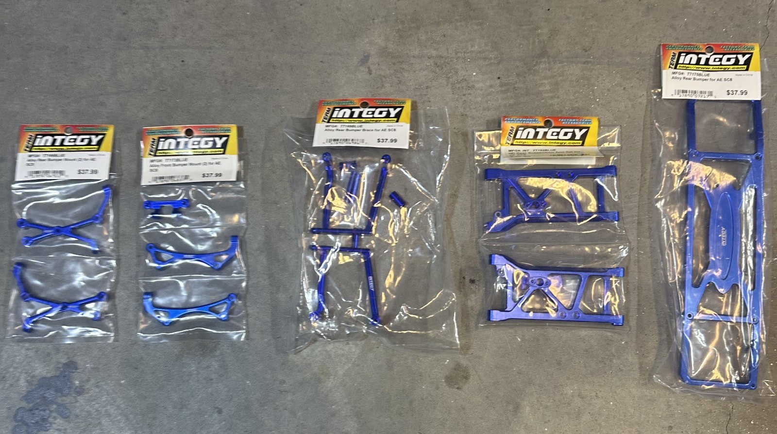 Blue Alloy Parts for Team Associated SC8 1/8 Short Course Truck- LOT OF 5 ITEMS