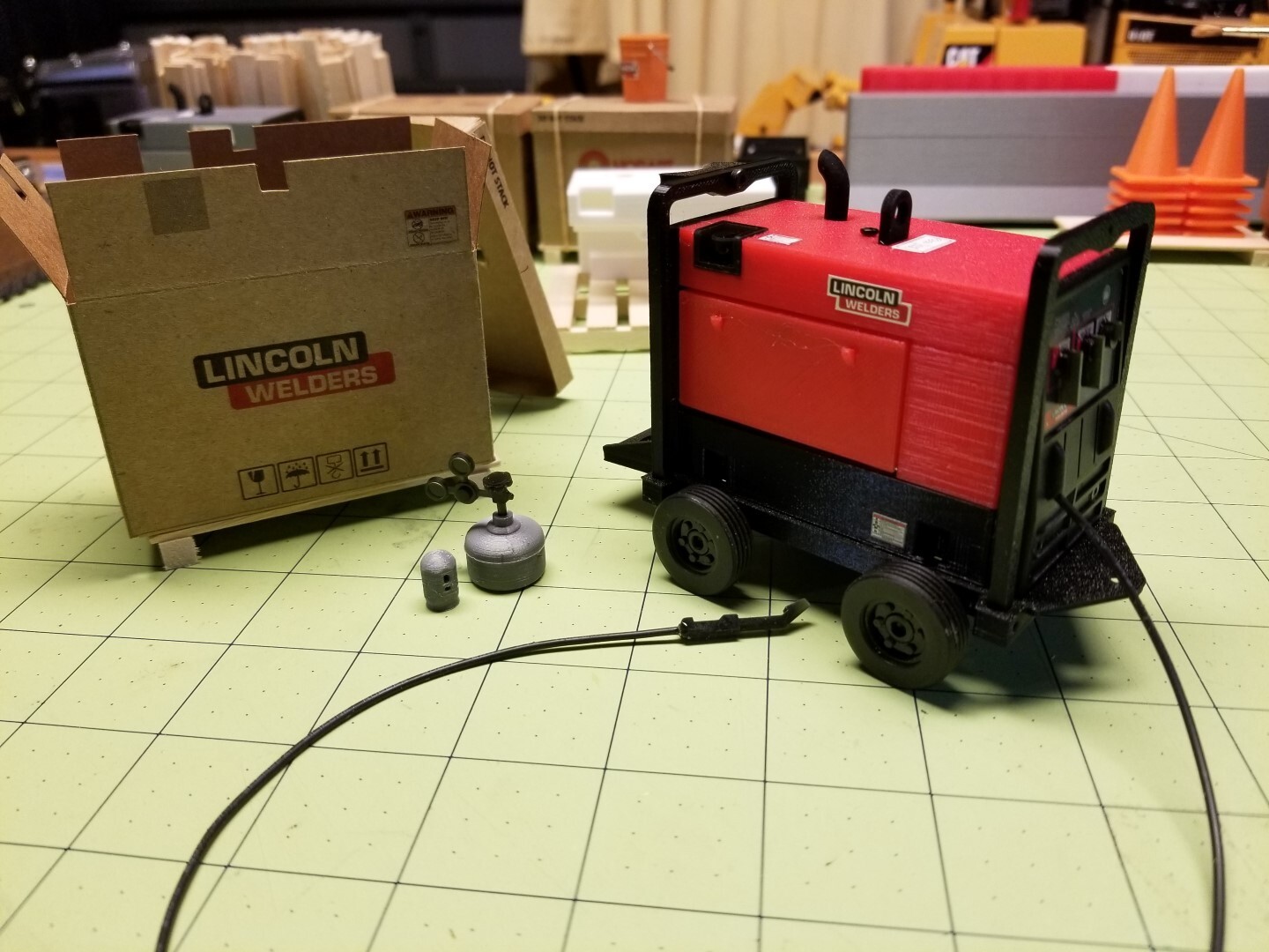 Miniature Custom Truck 250-hp Welder-Generator 1/14th scale for RC Construction