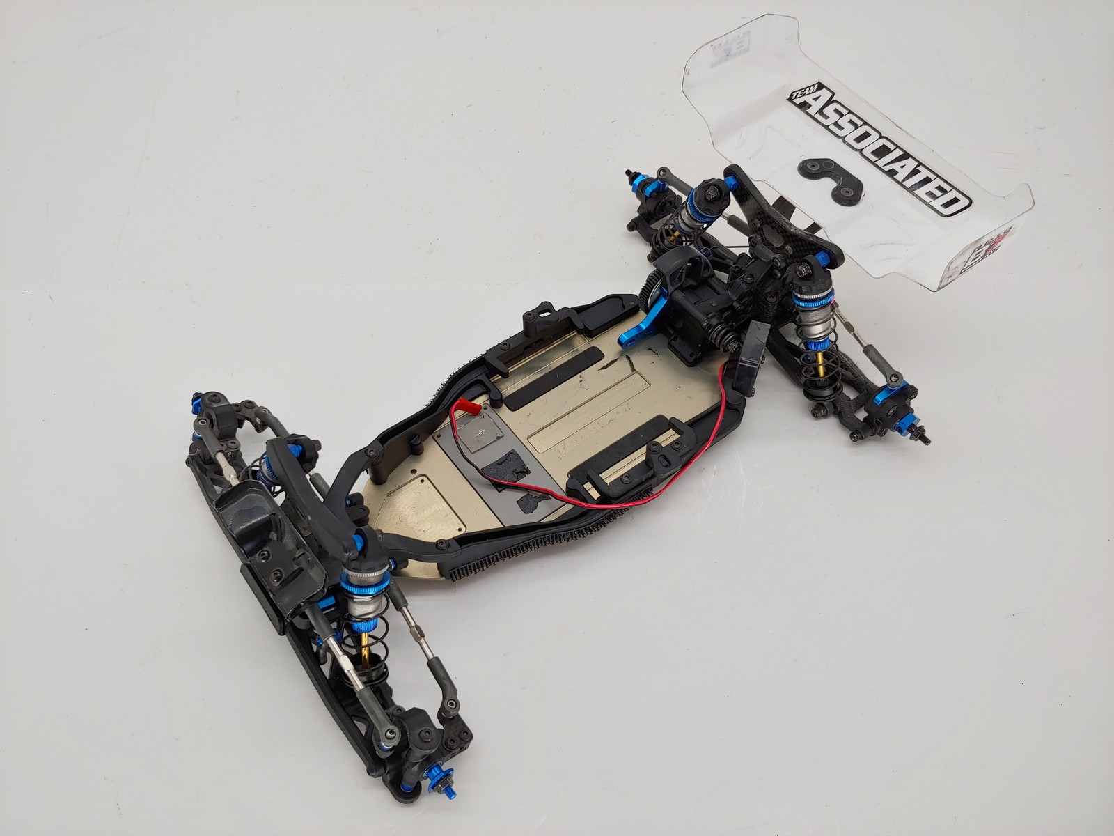 Team Associated RC10B7 B7 1/10 2wd Buggy Roller Slider Chassis w/ Body & Parts