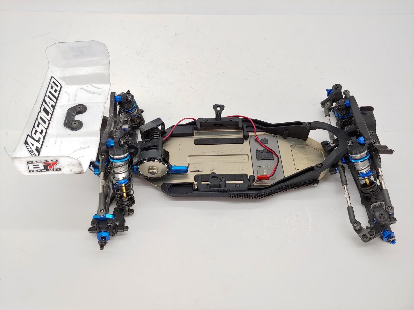 Team Associated RC10B7 B7 1/10 2wd Buggy Roller Slider Chassis w/ Body & Parts