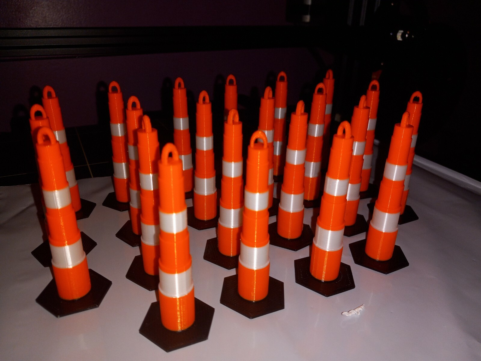 Set of 22 RC Scale Orange & Reflective White Road Barrier Cones 1/14 Scale RC