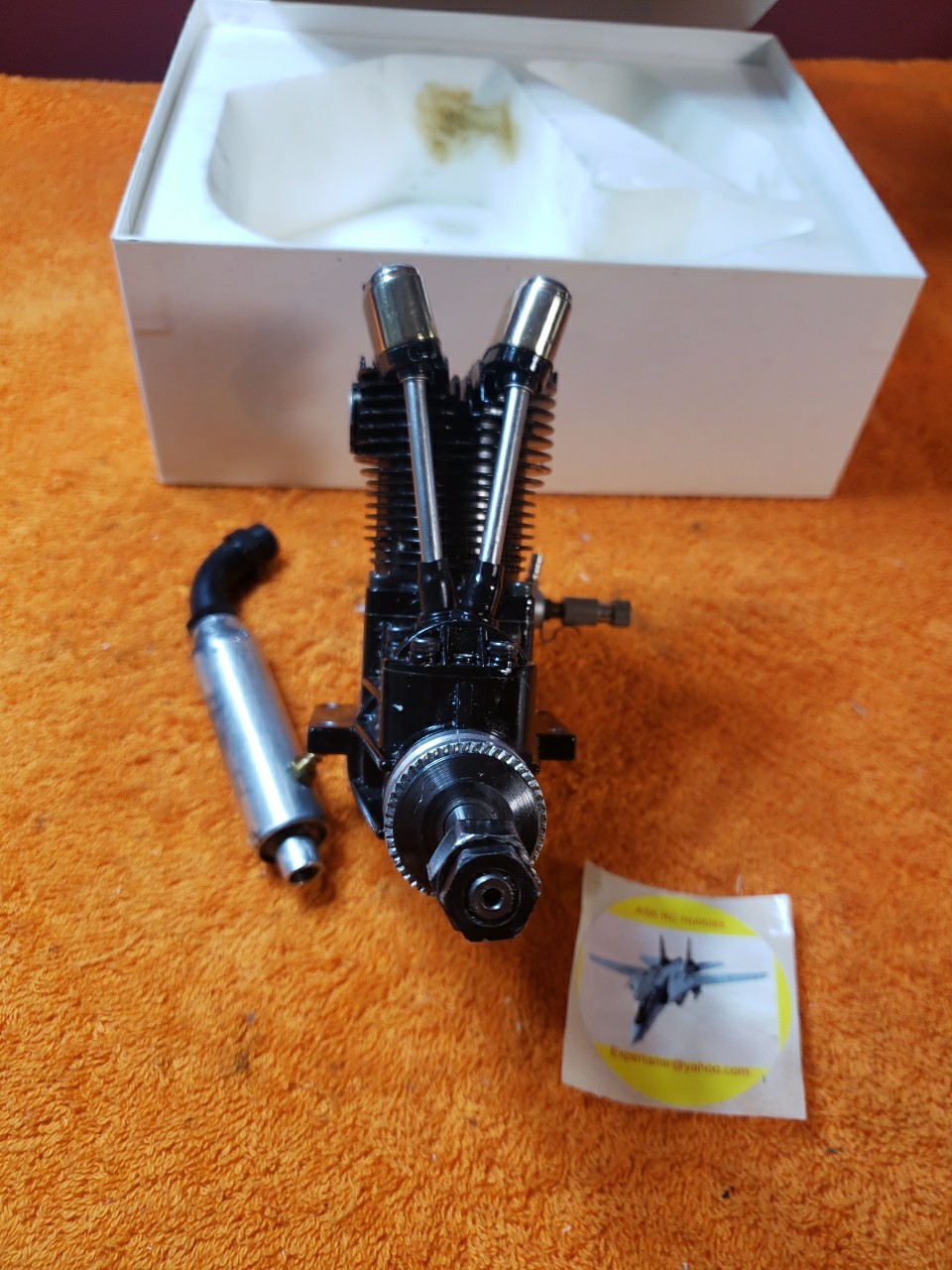 Saito Engine – Saito FA-100 GK four stroke RC Motor – Golden Knight 100 Motor