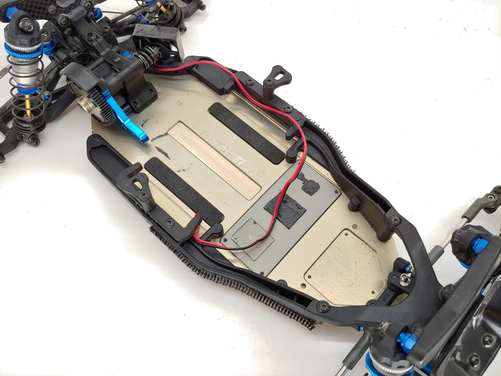 Team Associated RC10B7 B7 1/10 2wd Buggy Roller Slider Chassis w/ Body & Parts