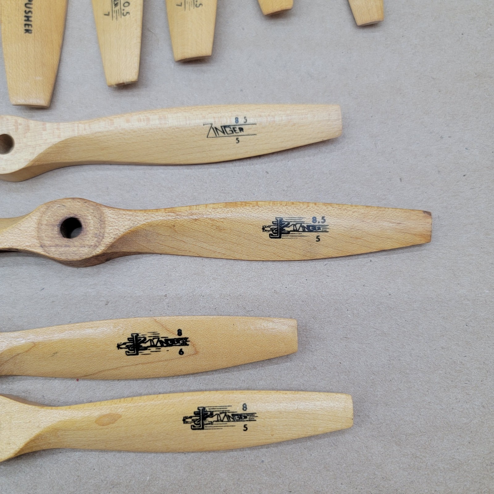 Lot of 19 Zinger JZ Wood Propeller 16×6 – 8×4 Radio Control Model Airplanes