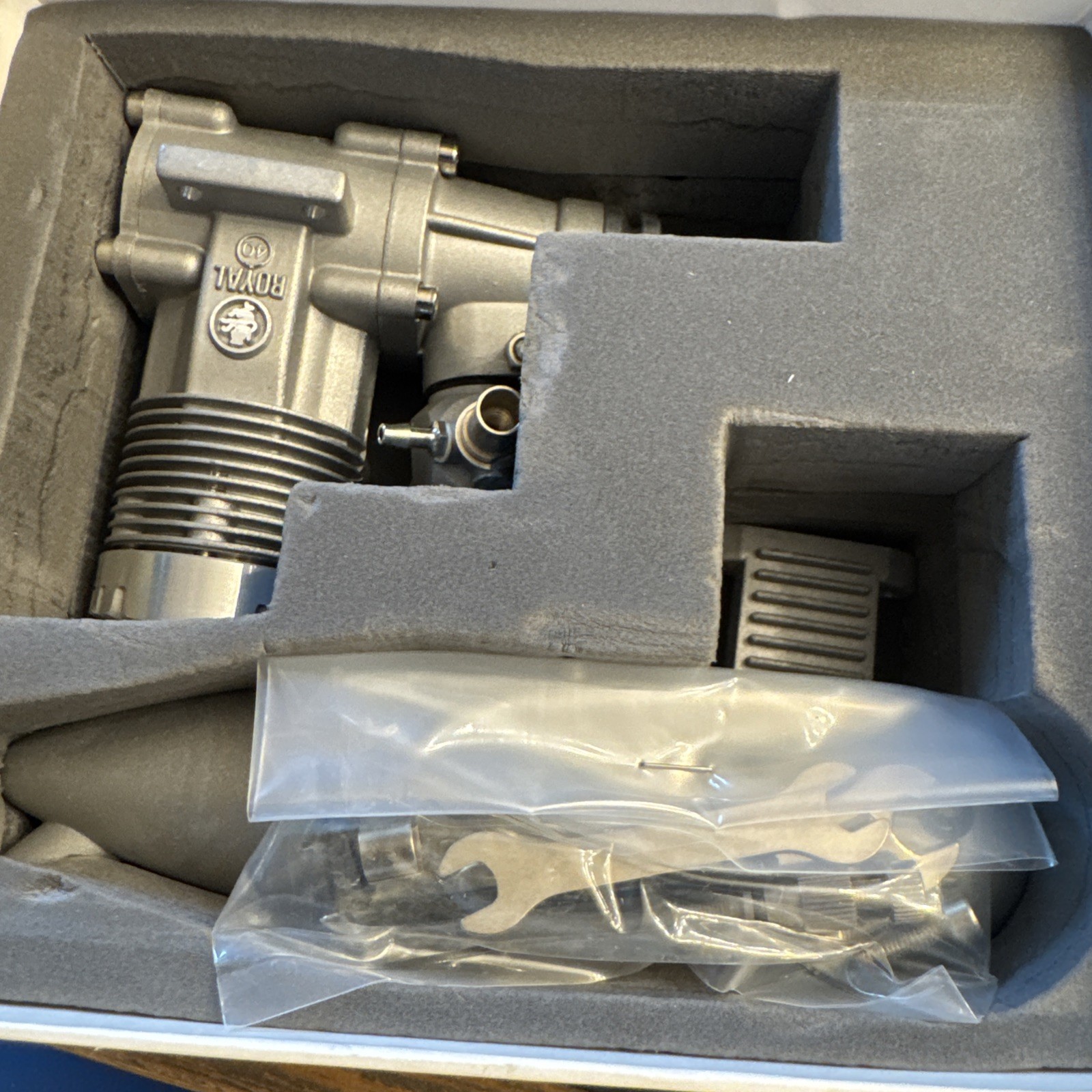 Royal .40 RC Airplane Engine Schnuerle ABC NOS In Box w/ Parts Diagram