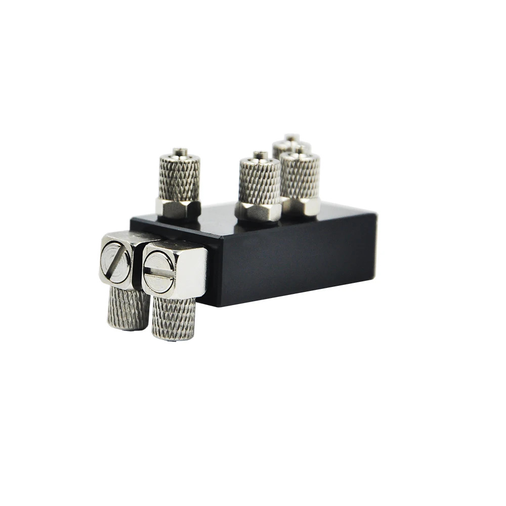Oil Distributor Integral Three-Channel One-In Two-Out 1/14 for RC Excavator Toys