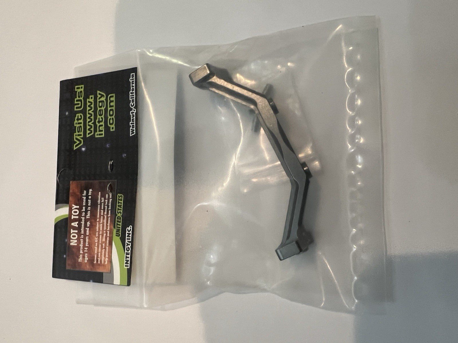 Integy Aluminum Battery Tray Support Brace For Axial SCX10 II Gunmetal C27134GUN