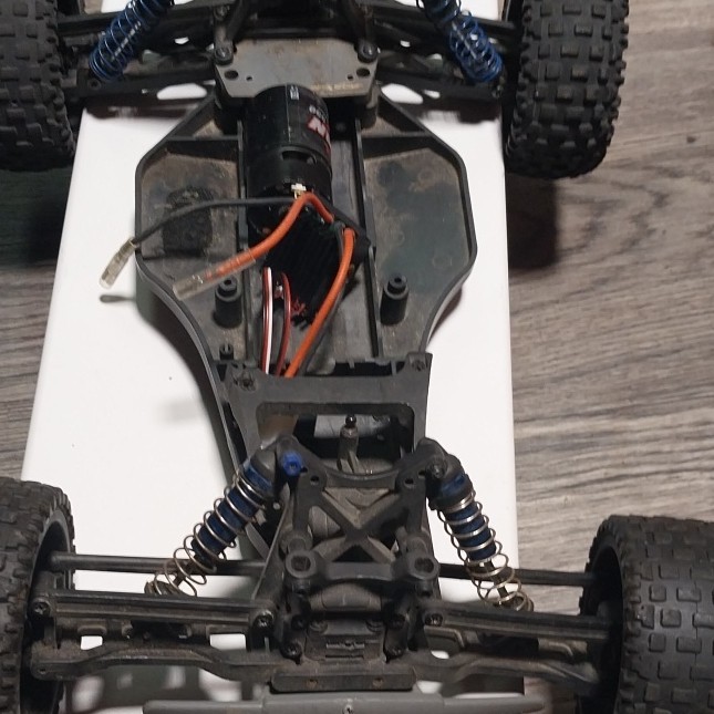 Traxxas Titan 12T 550 RC Chassis Black with Suspension Electronics