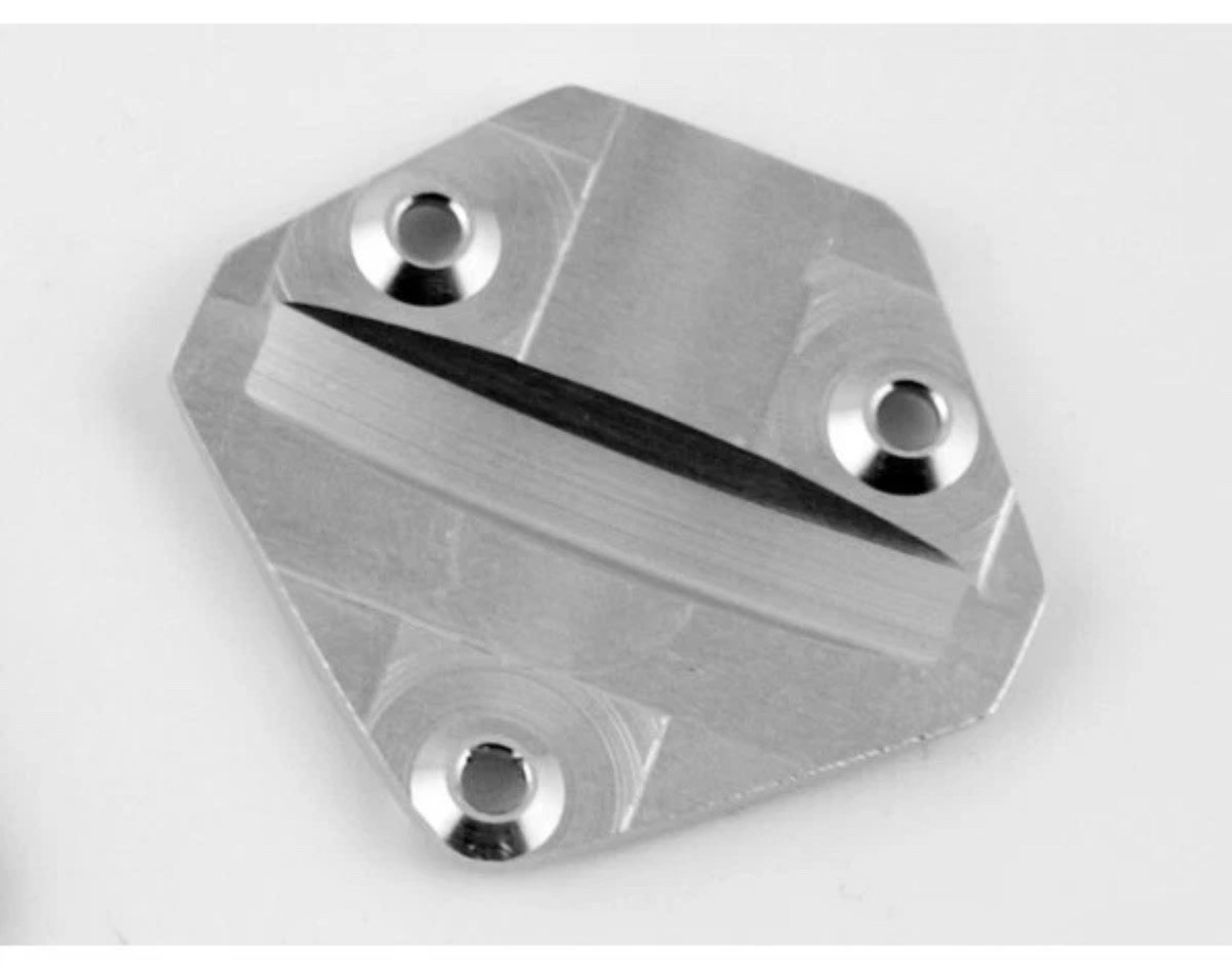 Hot Racing AET3208 Silver Aluminum Lower Gear Cover 18t