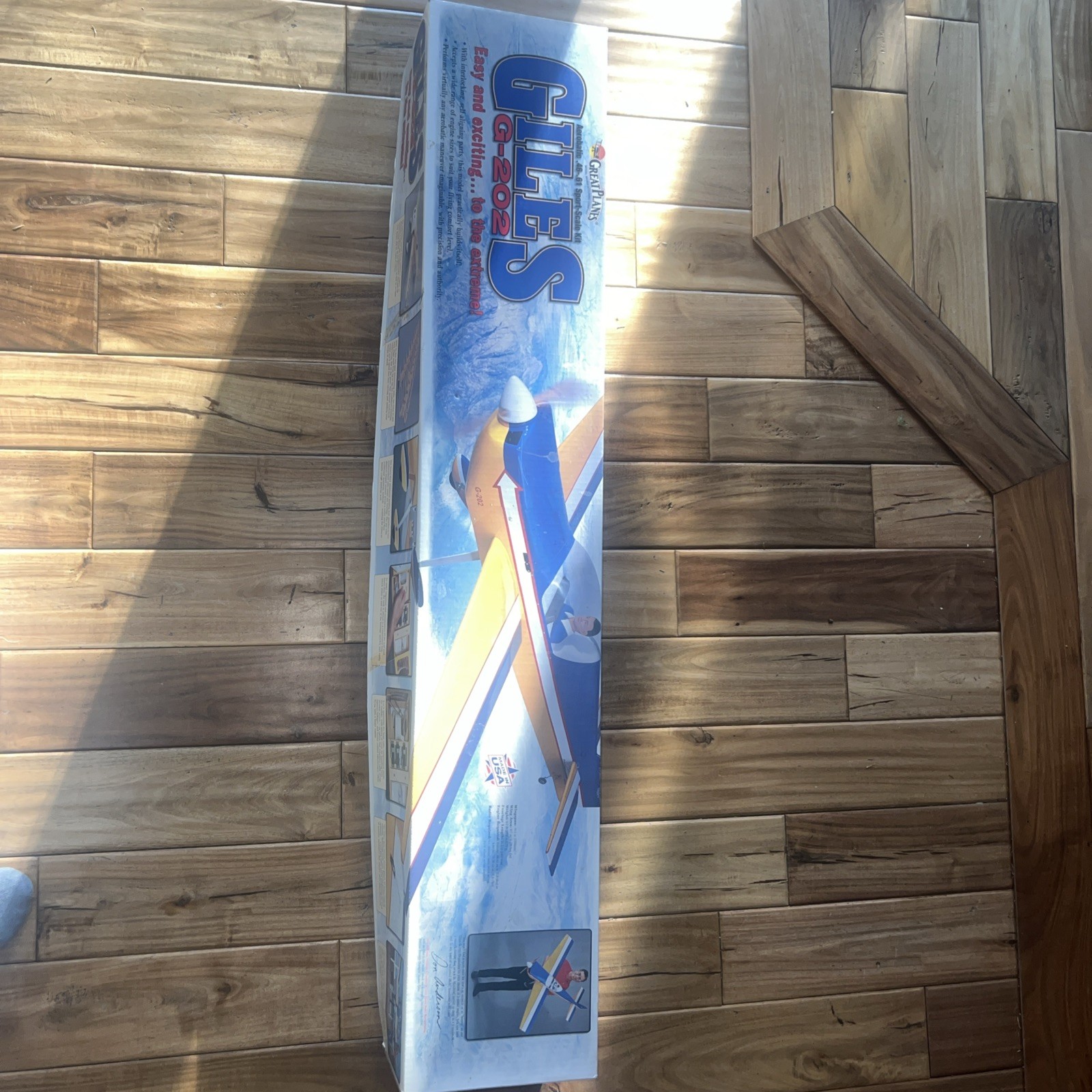 GREAT PLANES – Giles G-202 Kit – 59.5″ Wingspan – New
