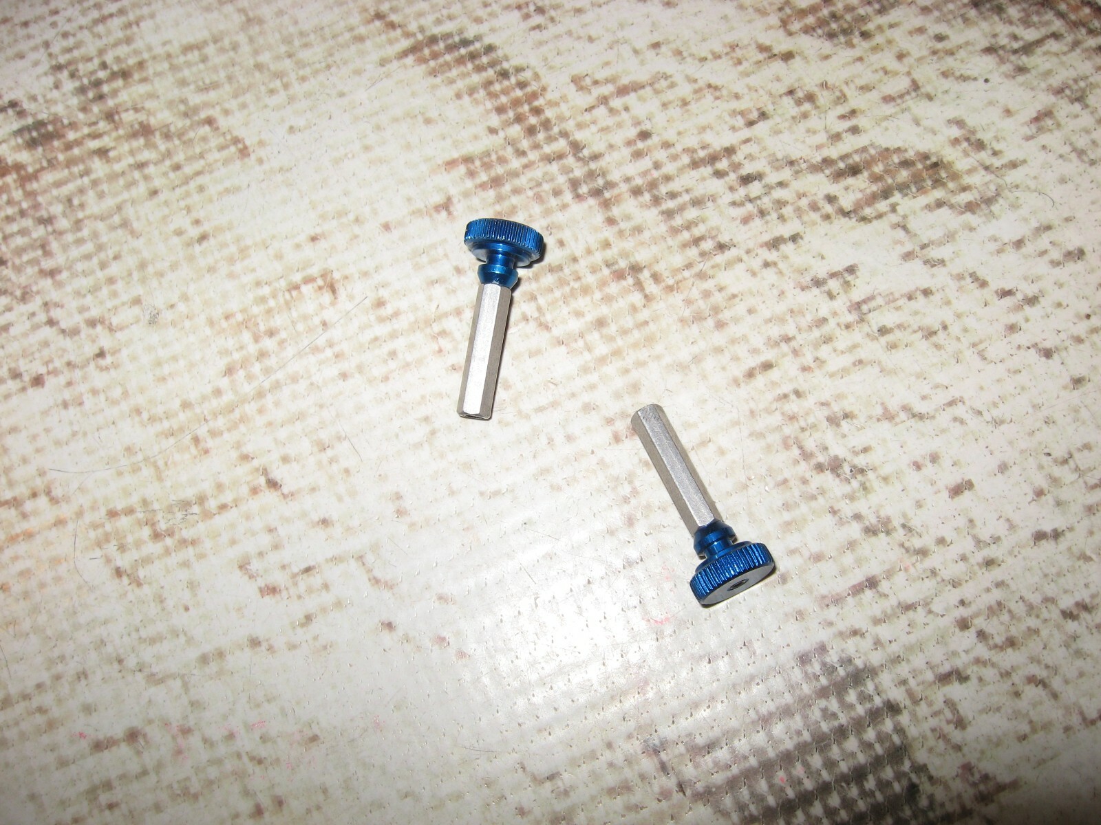 RC Associated Metric Battery Strap Thumb Nuts & Posts Less O Rings Set Used