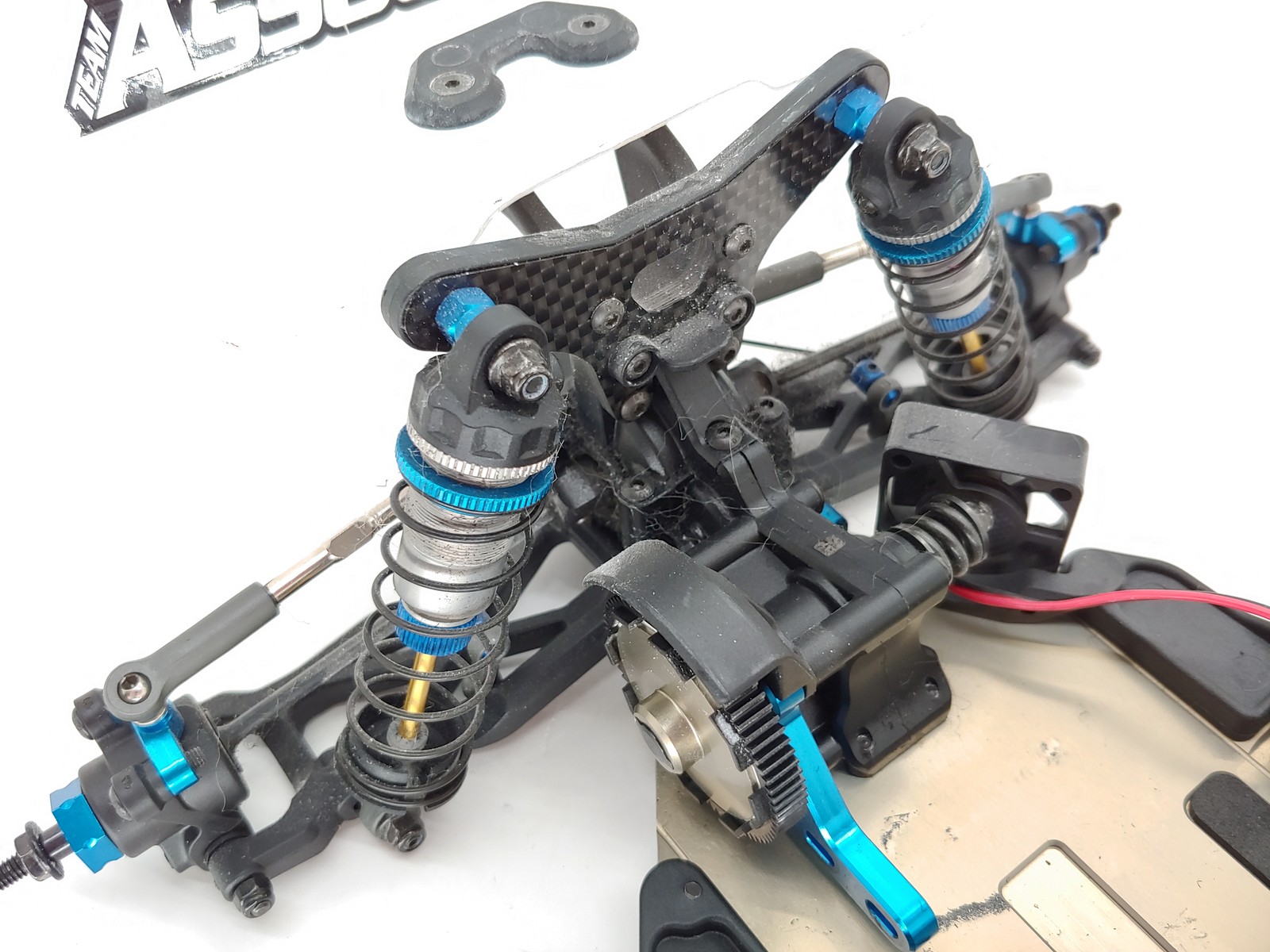 Team Associated RC10B7 B7 1/10 2wd Buggy Roller Slider Chassis w/ Body & Parts
